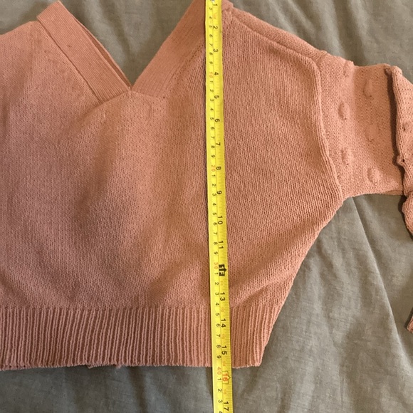 Cropped sweater - Picture 8 of 9